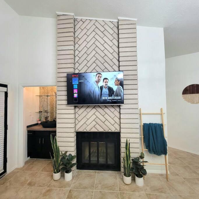 The Ritz Spa Sanctuary Hot Tub/Patio/Fam/Pet Las Cruces Eksteriør bilde