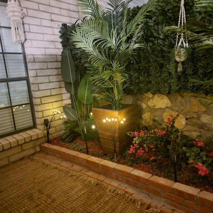 The Ritz Spa Sanctuary Hot Tub/Patio/Fam/Pet Las Cruces Eksteriør bilde